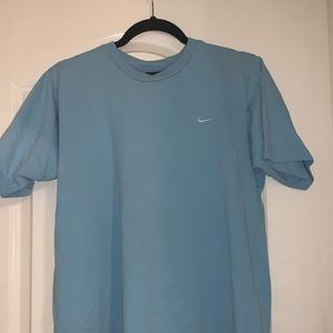 Men’s vintage nike tee, size s